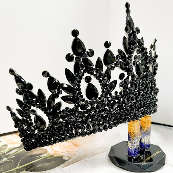 Luxury Silver Crown, Royal Gothic Crown, Black Crystal Crown, Beaded XL Crown main image 6